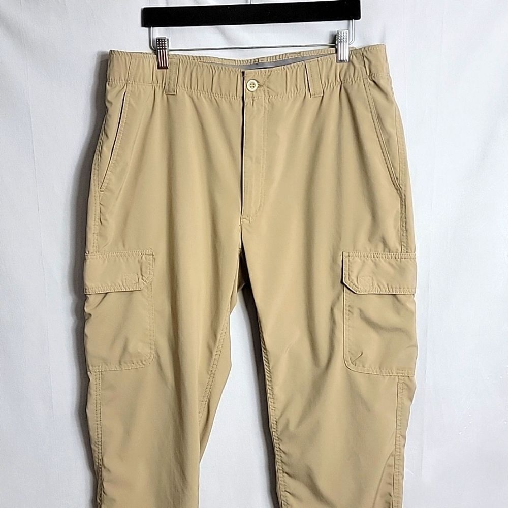 🖤 5/$20 🖤 ROUND TREE & YORKE.. performance work pants..